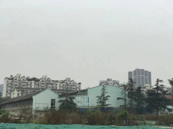 走到二仙橋，聽(tīng)老廠鉆頭講出一座城市的記憶